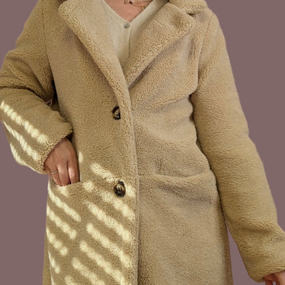 Teddymantel - Main Character