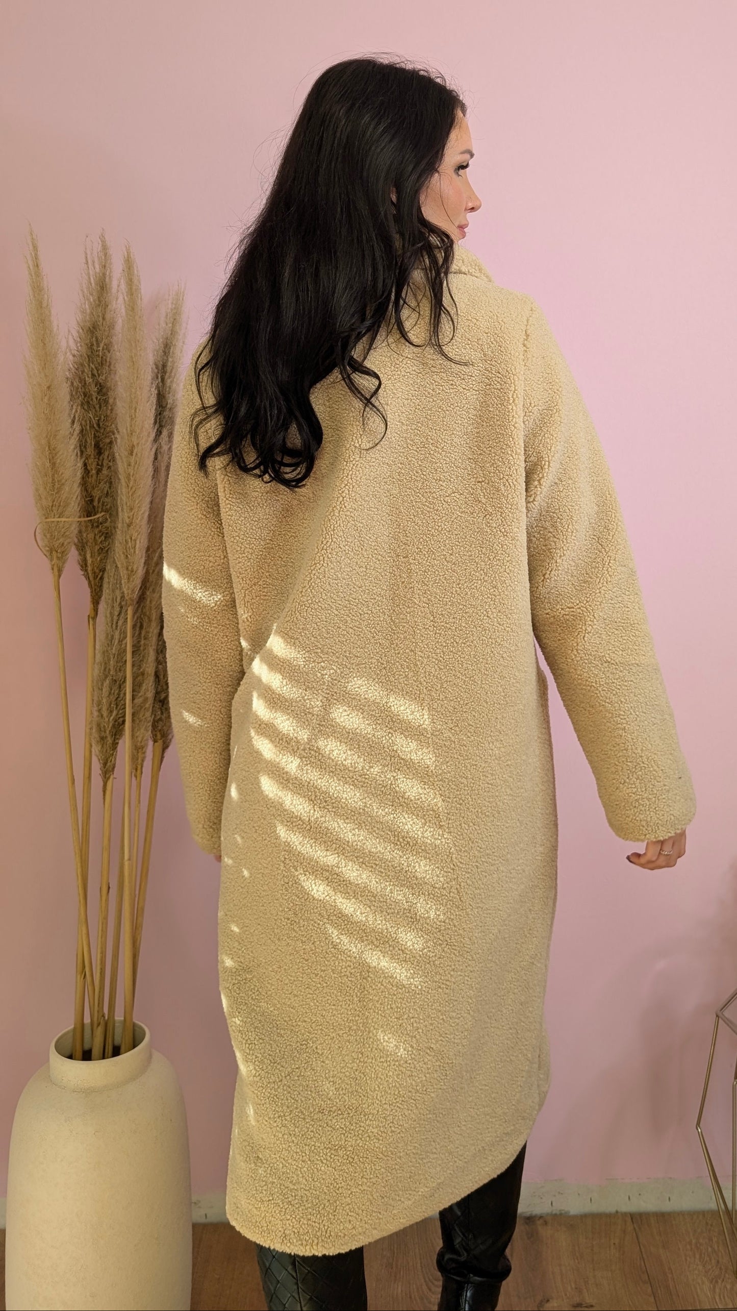 Teddymantel - Main Character